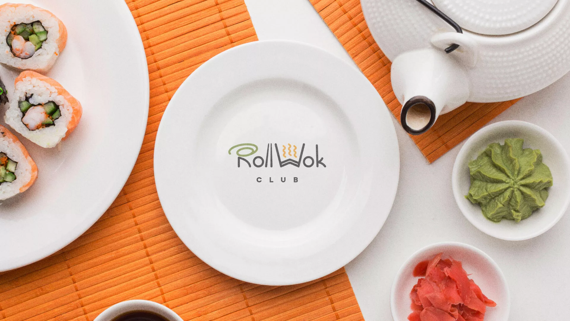 Разработка логотипа и фирменного стиля суши-бара «Roll Wok Club» в Ангарске